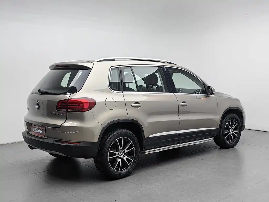 Volkswagen Tiguan 2015 — фото 2