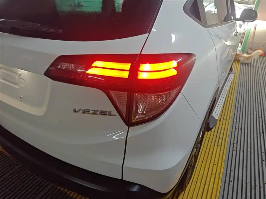 Honda Vezel 2017 — фото 8