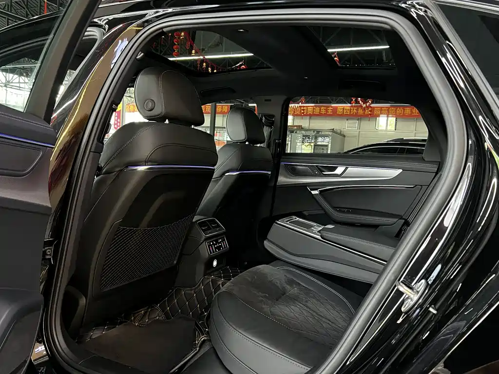Audi A6L 2022