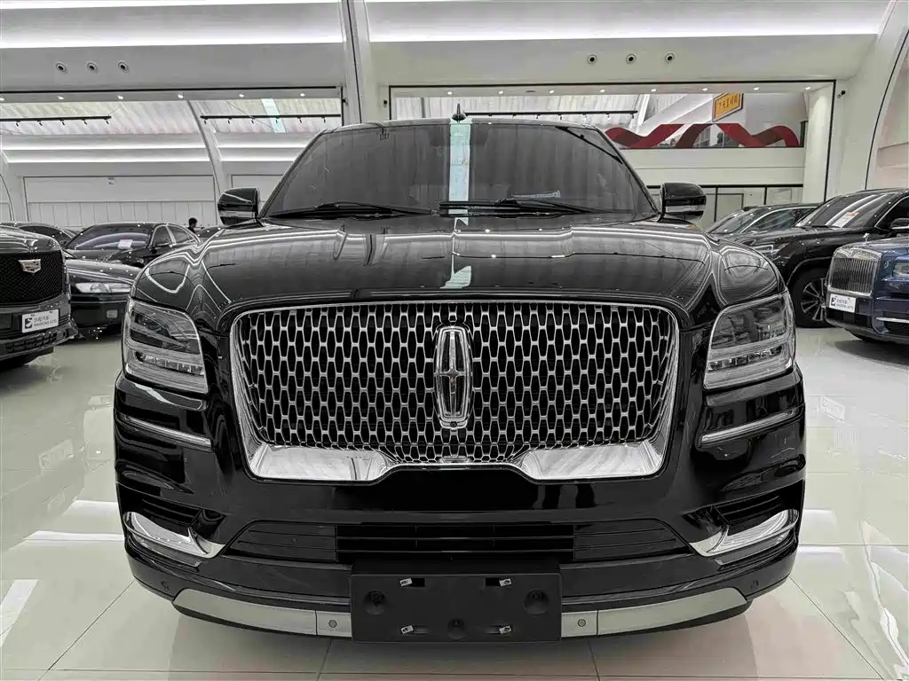 Lincoln Navigator 2021