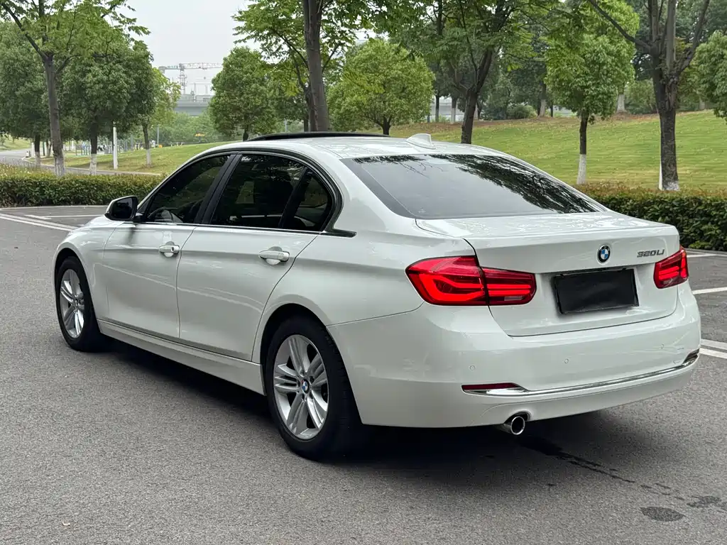 BMW 3 Series 2016 — фото 7