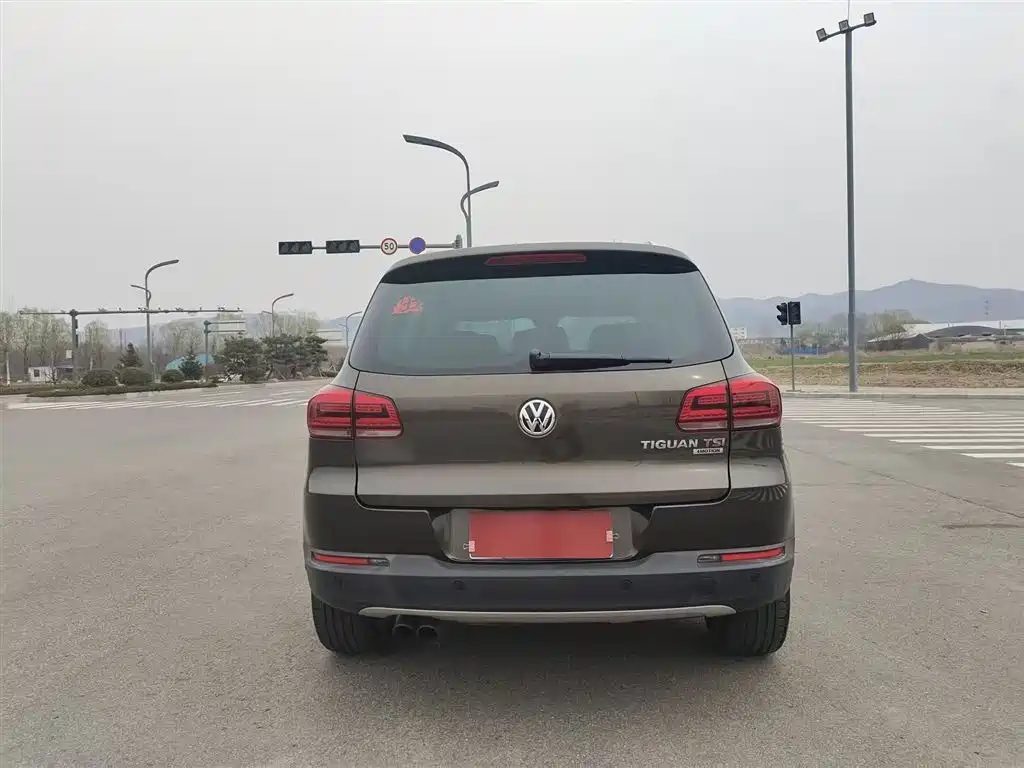 Volkswagen Tiguan 2015 — фото 10