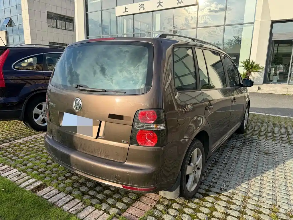 Volkswagen Touran 2014