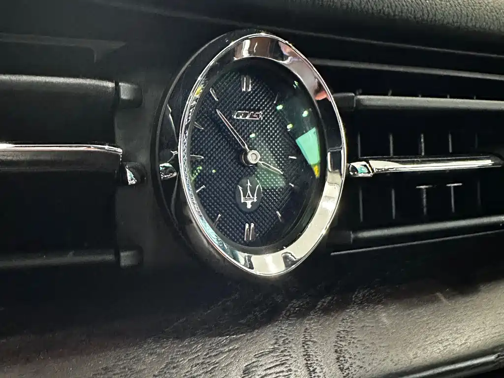 Maserati Quattroporte 2015 — фото 15