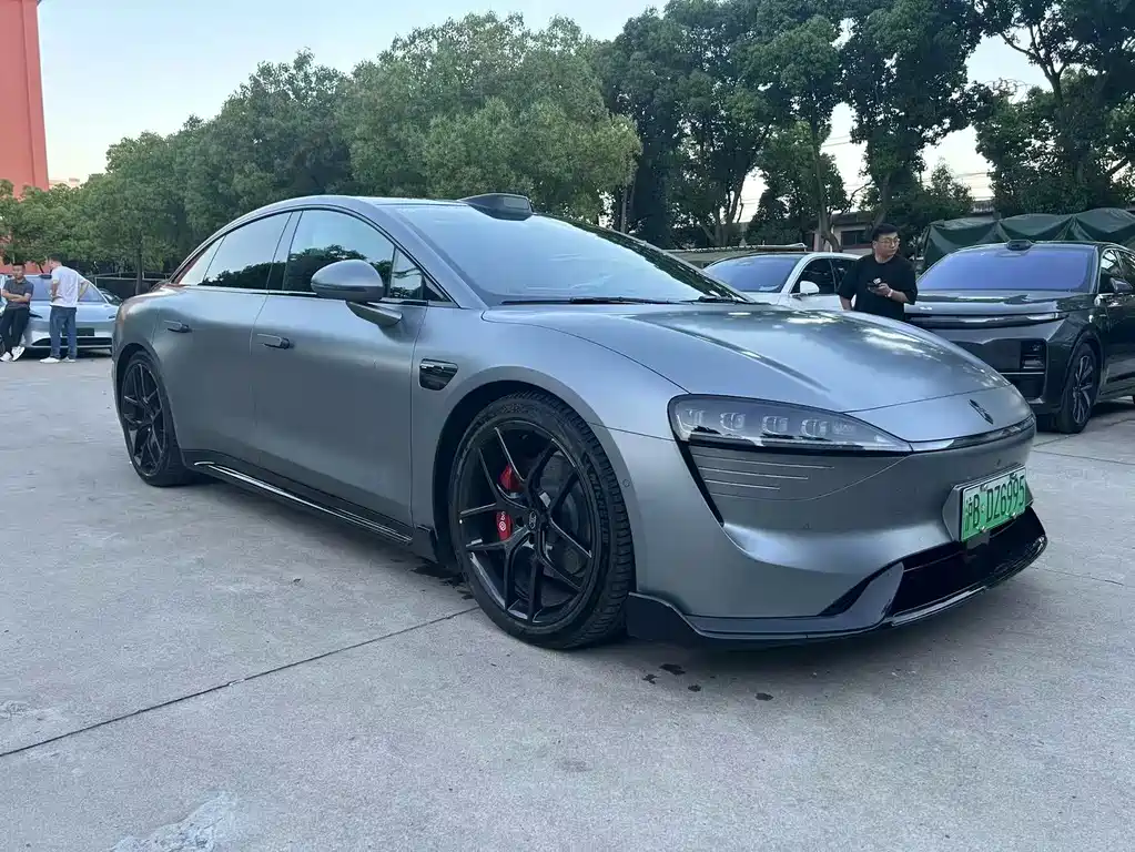 Luxeed Zhijie S7 2025