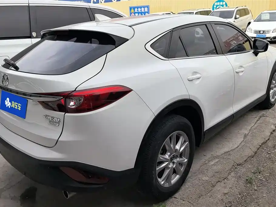 Mazda CX-4 2018 — фото 3