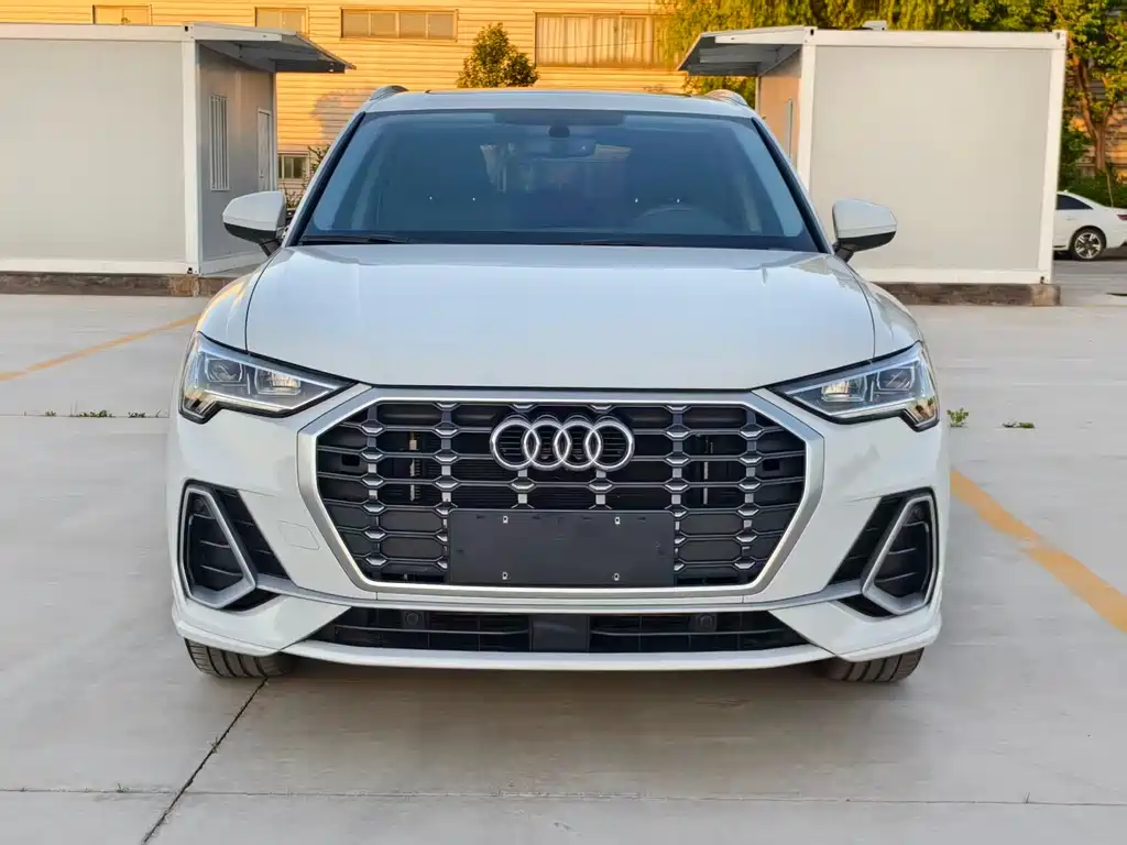Audi Q3 2023 — фото 2