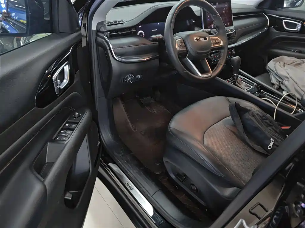Jeep Compass 2021 — фото 16