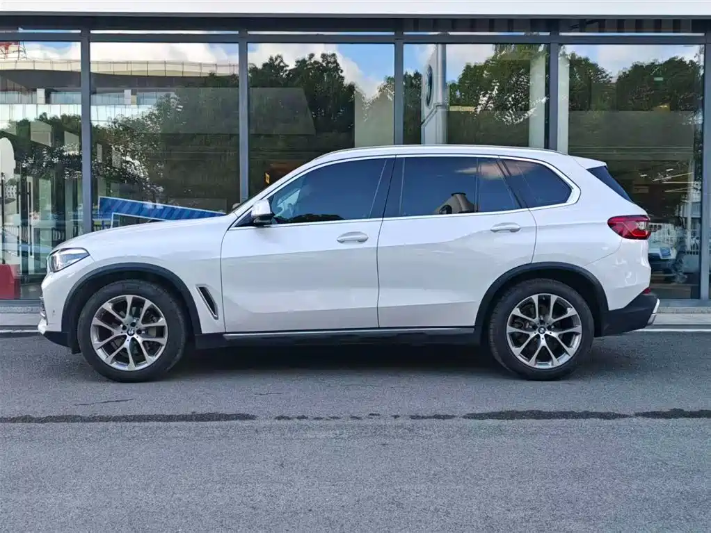 BMW X5 2019