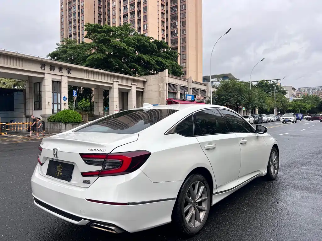 Honda Accord 2022 — фото 4