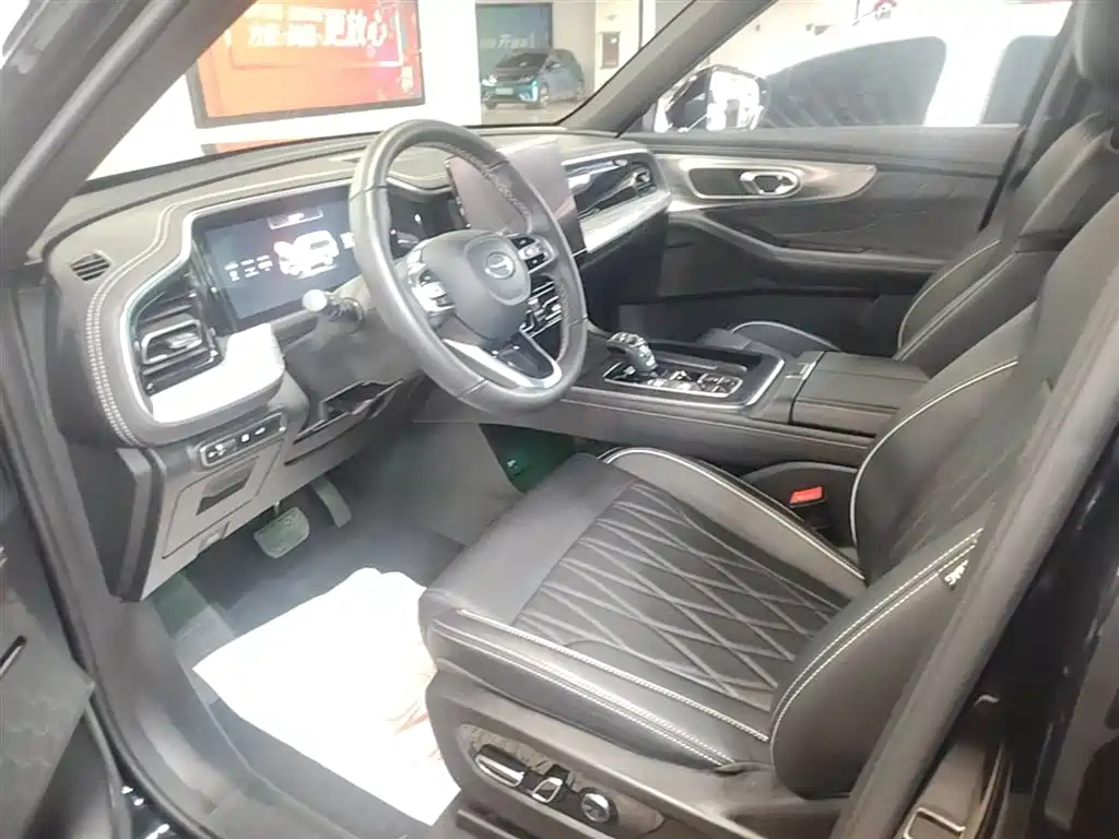 GAC Motor Trumpchi GS8 2024 — фото 15
