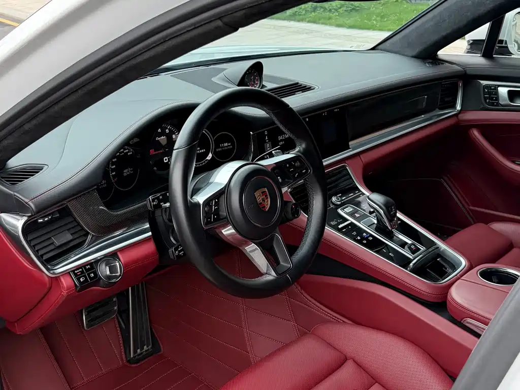 Porsche Panamera 2019 — фото 11