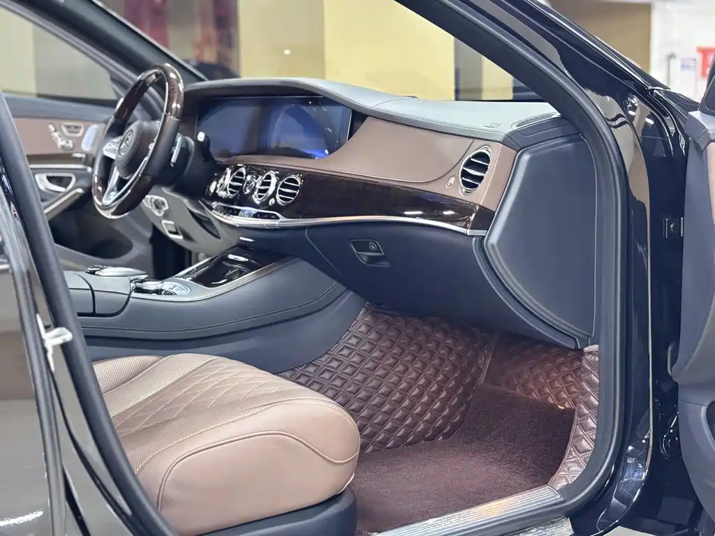 Mercedes-Benz Maybach S-Class 2017 — фото 19