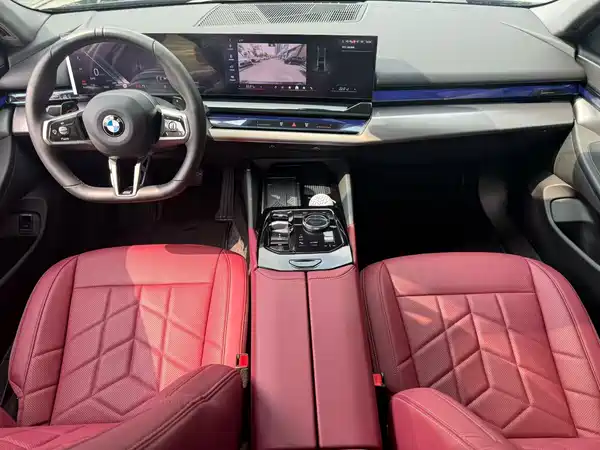 BMW 5 Series 2025