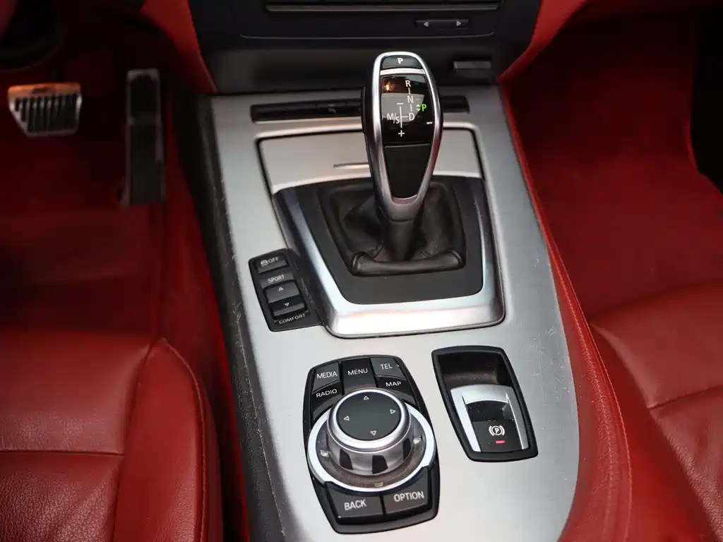 BMW Z4 2015 — фото 15