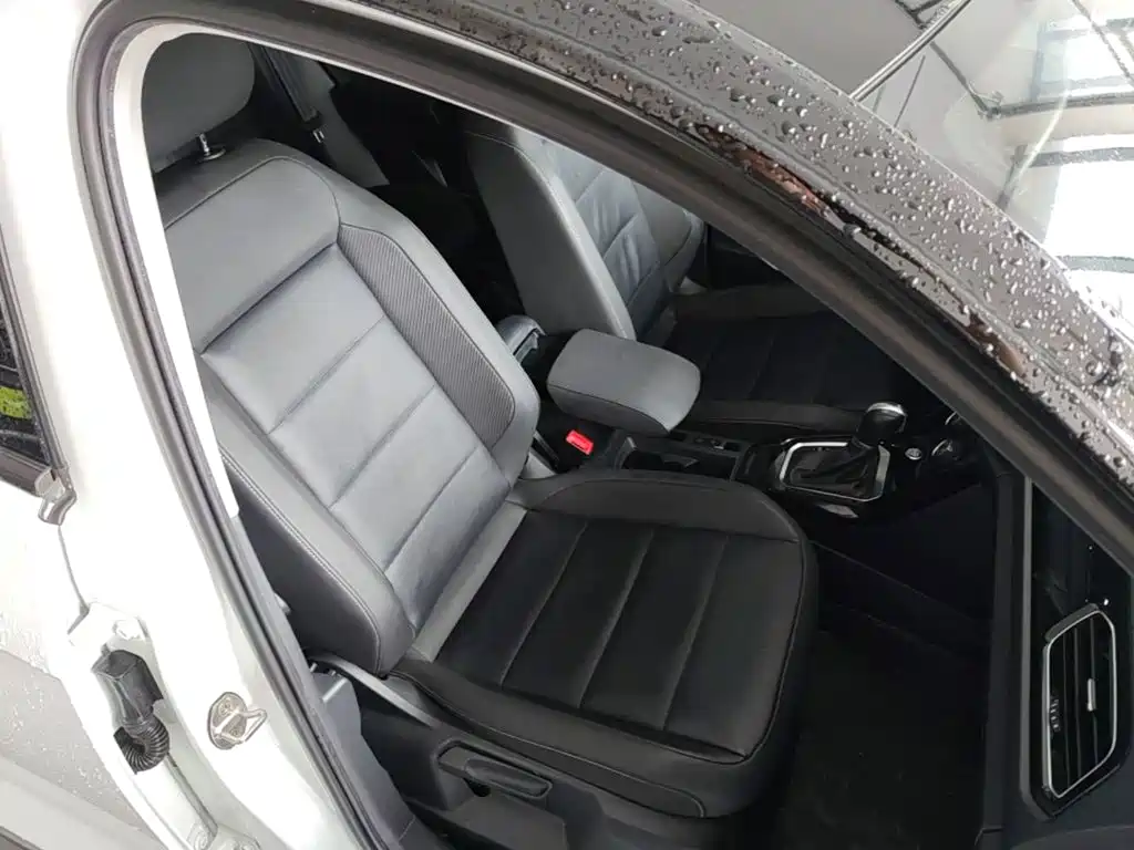 Volkswagen T-Roc 2021 — фото 25