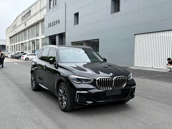 BMW X5 2023