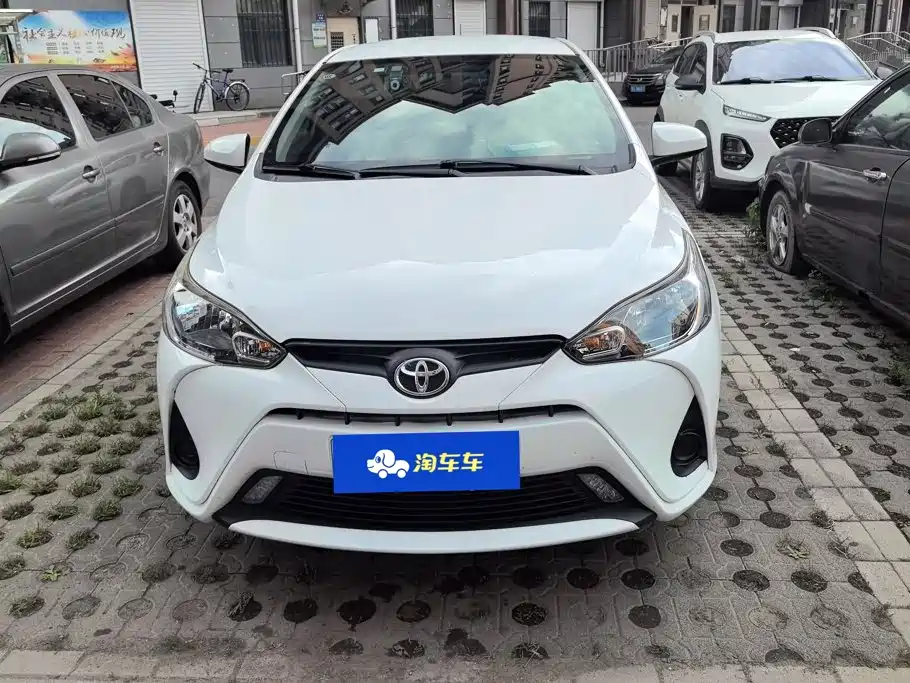 Toyota Yaris L 2019 — фото 2