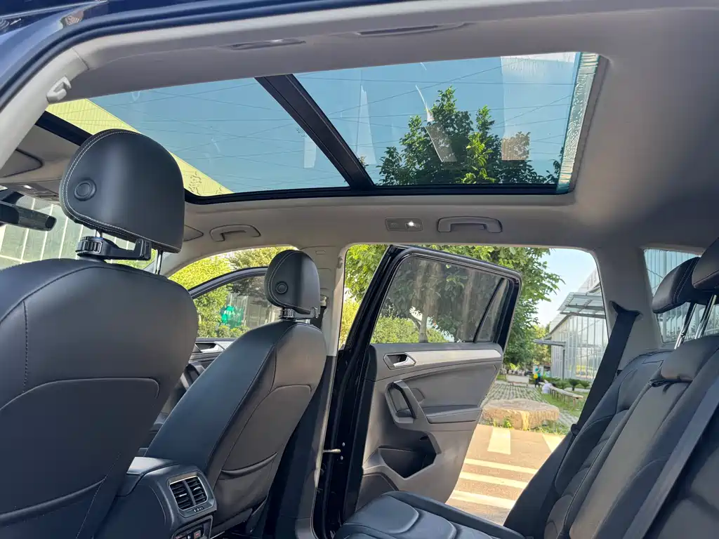 Volkswagen Tiguan L 2020 — фото 16