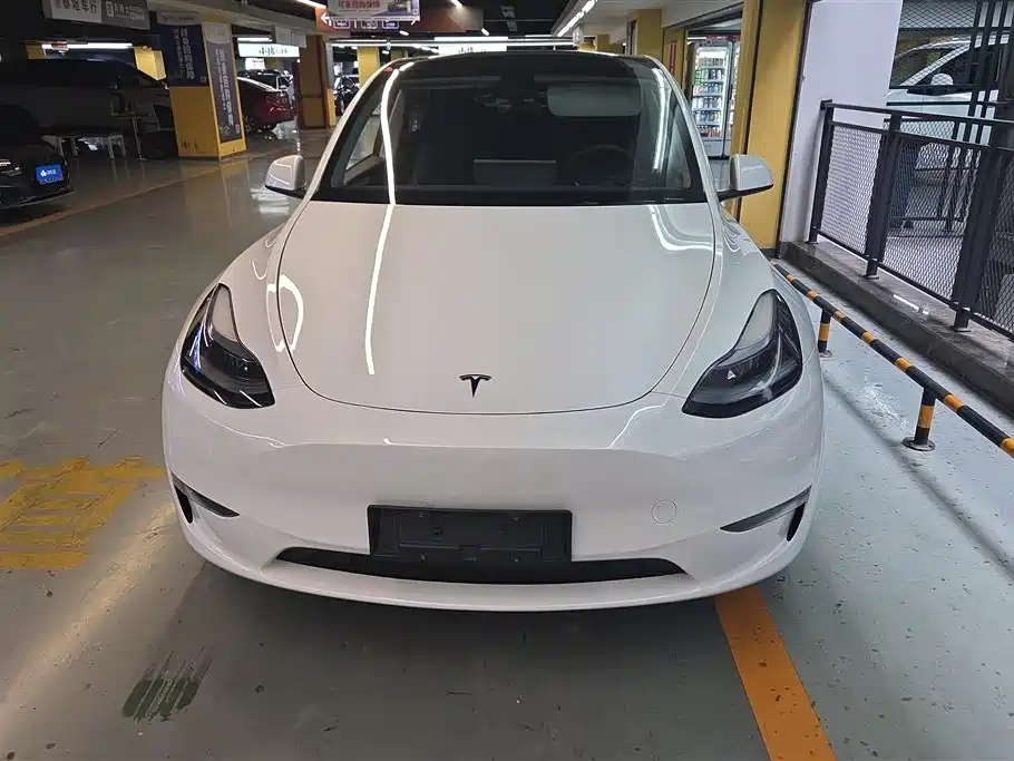 Tesla Model Y 2024 — фото 2