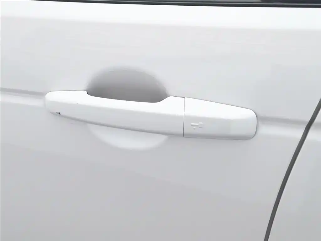 Land Rover Discovery Sport 2021 — фото 18