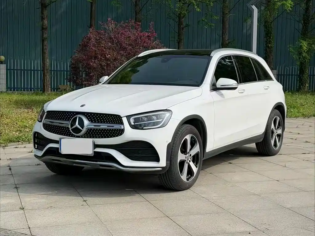 Mercedes-Benz GLC 2022 — фото 1