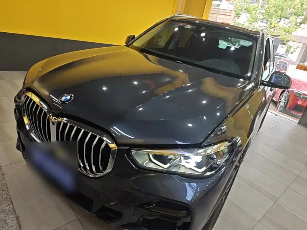 BMW X5 2022 — фото 1