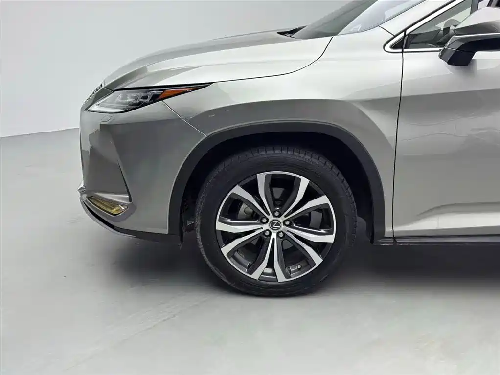Lexus RX 2022 — фото 11