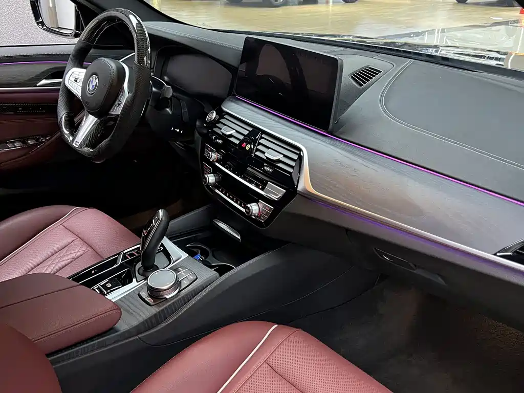 BMW 5 Series 2023