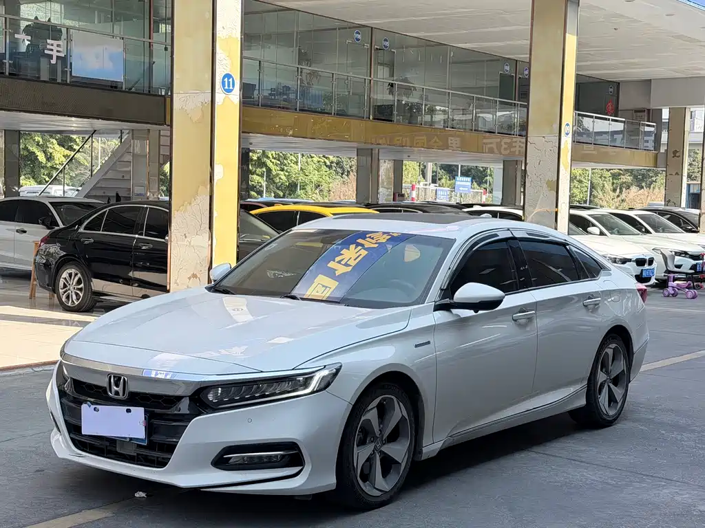 Honda Accord 2019 — фото 1