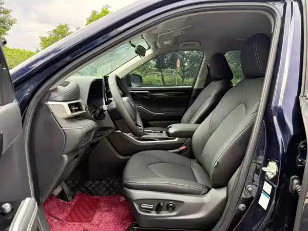 Toyota Highlander 2021