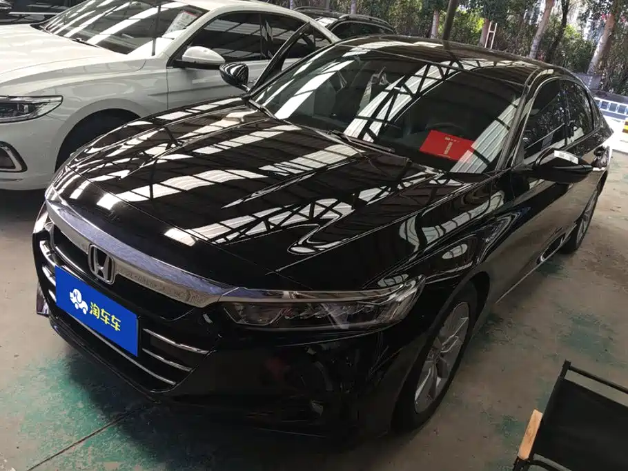 Honda Accord 2022 — фото 1