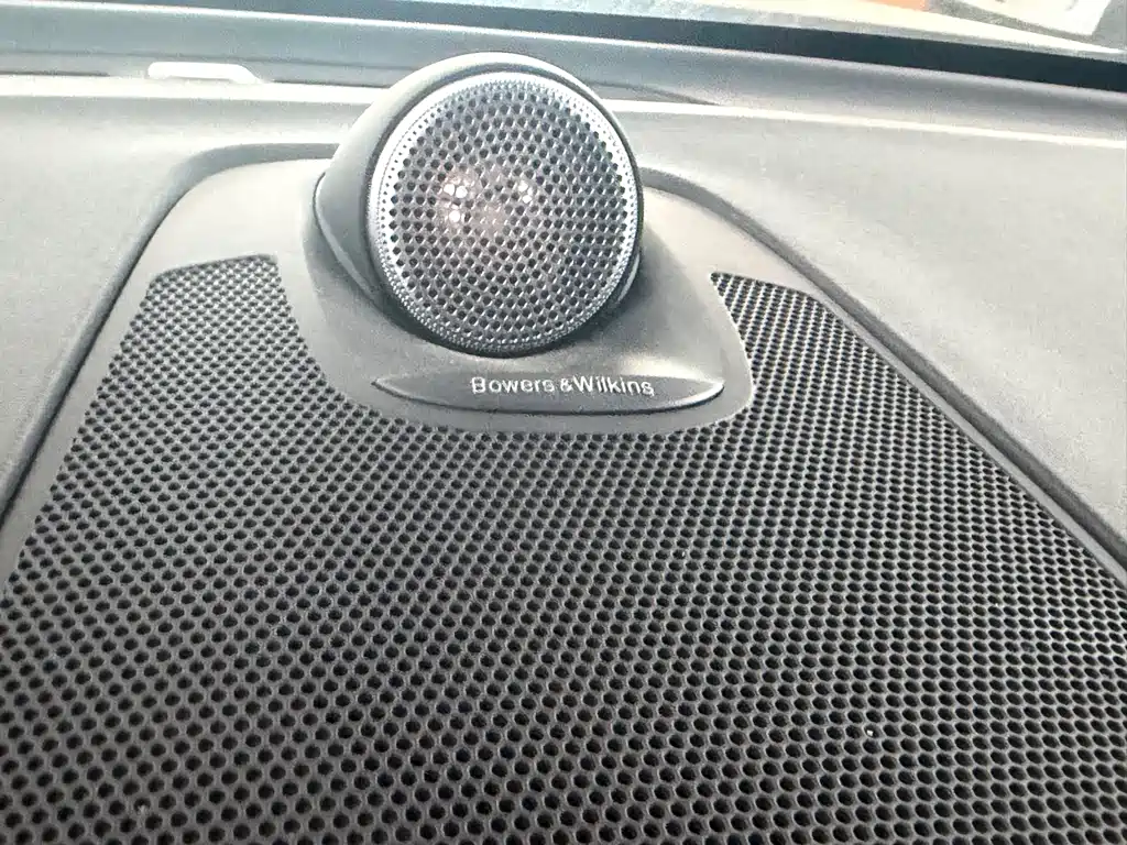 Volvo XC60 2024 — фото 11