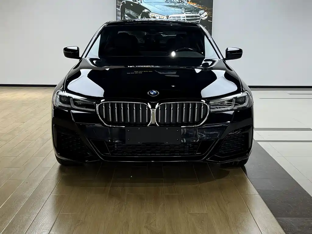 BMW 5 Series 2023