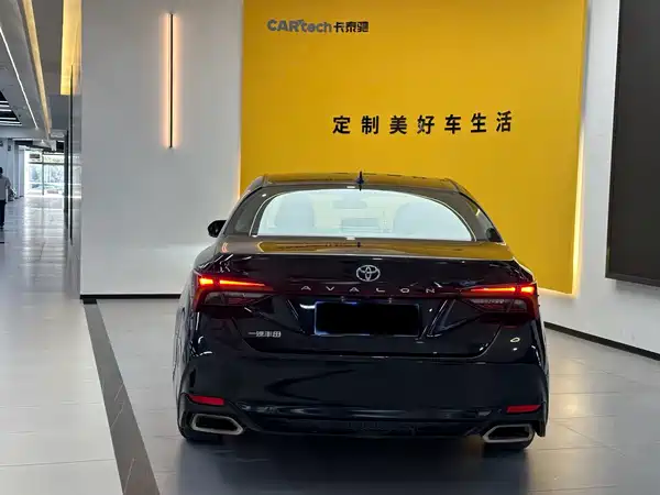 Toyota Avalon 2023