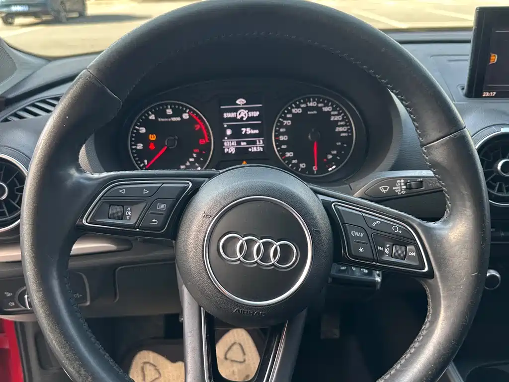 Audi A3 2018 — фото 16
