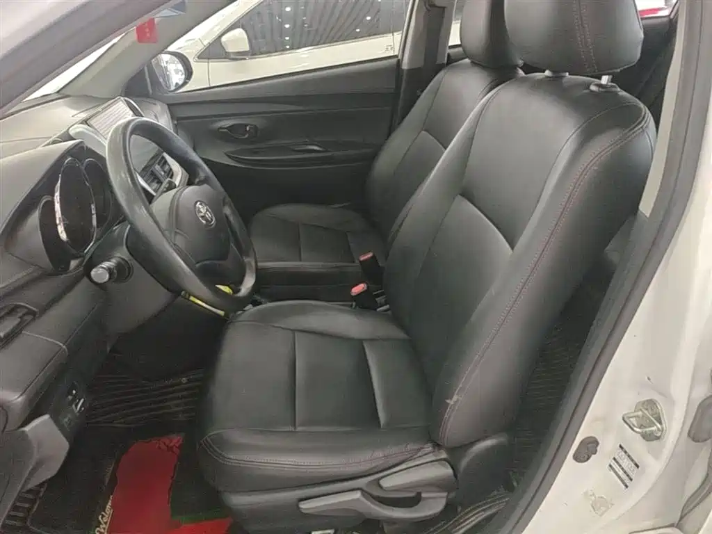 Toyota Yaris L 2019 — фото 15