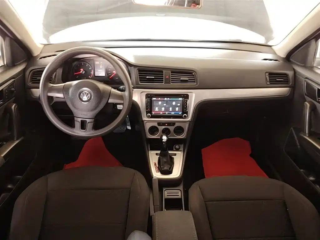 Volkswagen Lavida 2015 — фото 10
