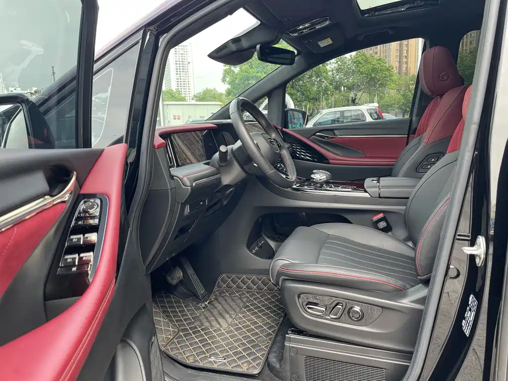 GAC Motor Trumpchi M8 2023 — фото 7