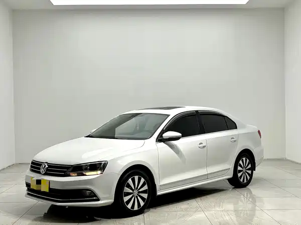 Volkswagen Sagitar 2018