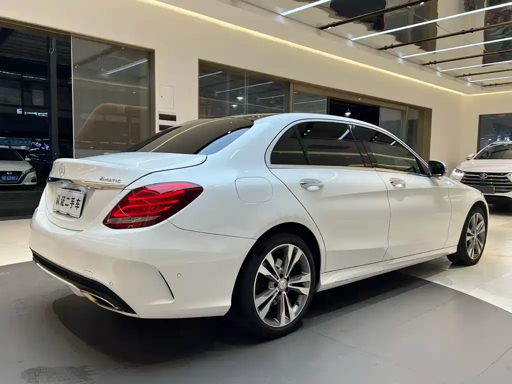 Mercedes-Benz C-Class 2015 — фото 16