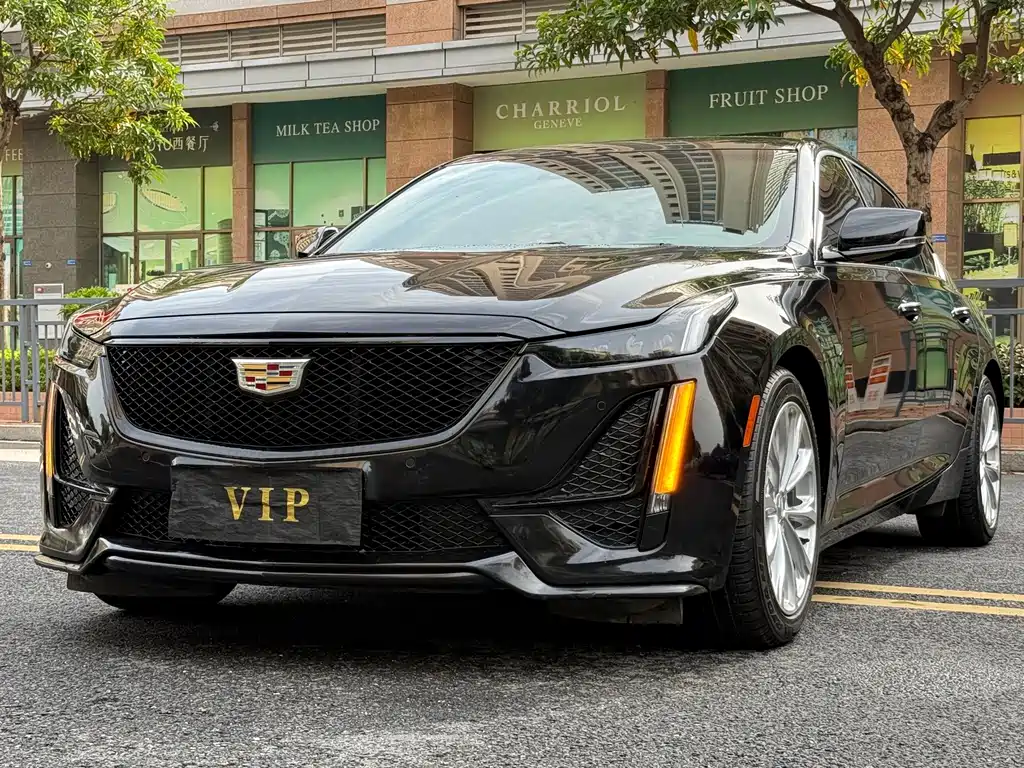 Cadillac CT5 2022 — фото 1