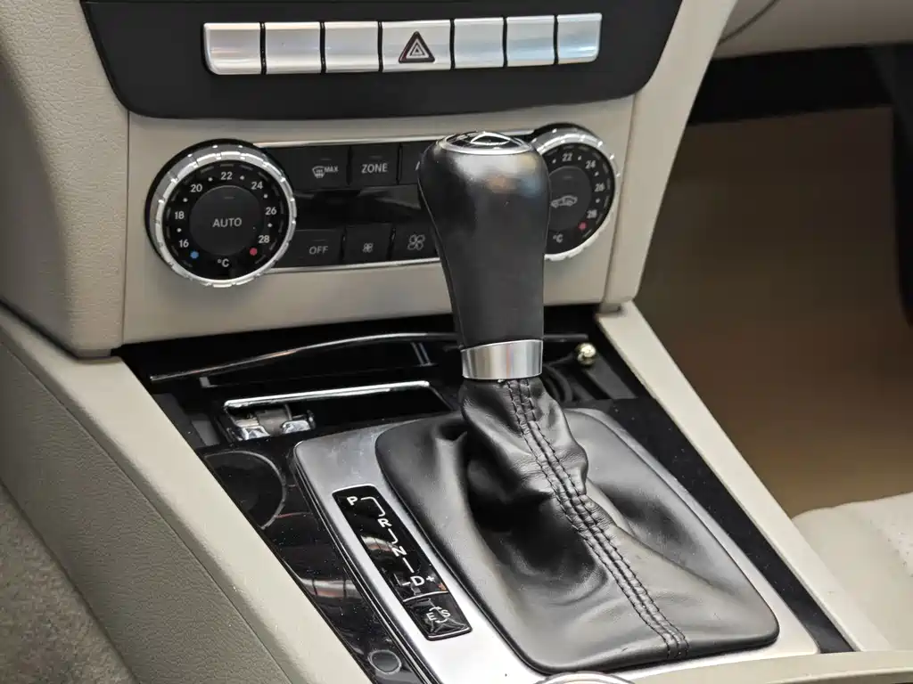 Mercedes-Benz C-Class 2014 — фото 18