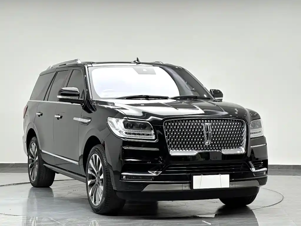 Lincoln Navigator 2019 — фото 5