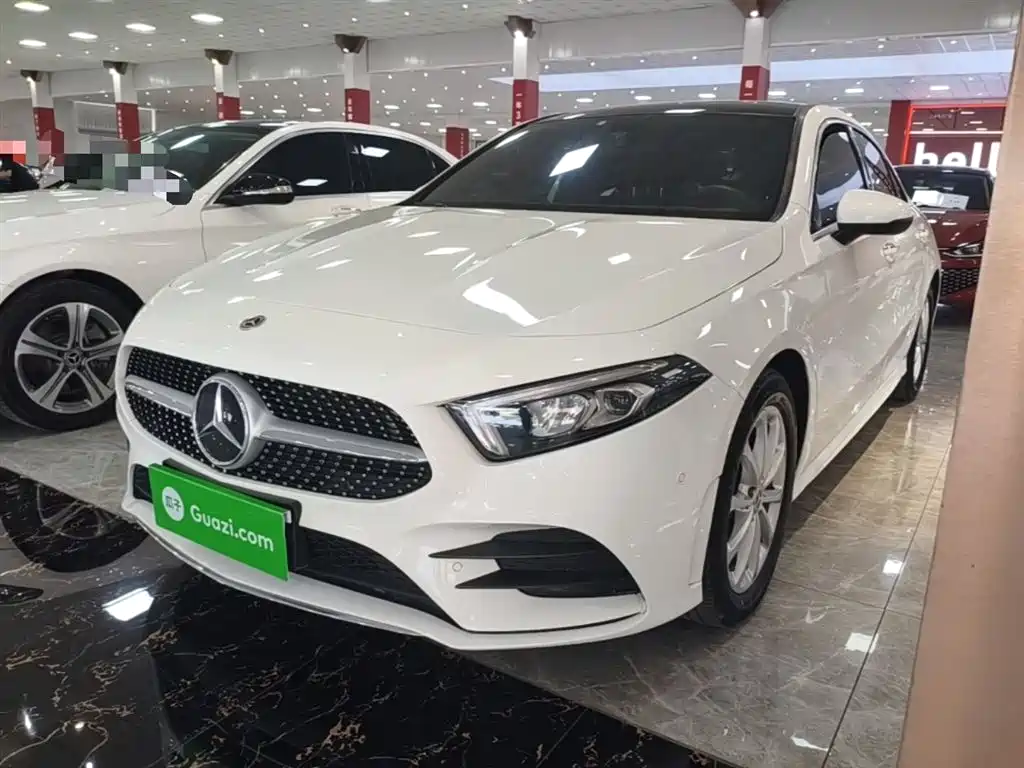 Mercedes-Benz A-Class 2021 — фото 2