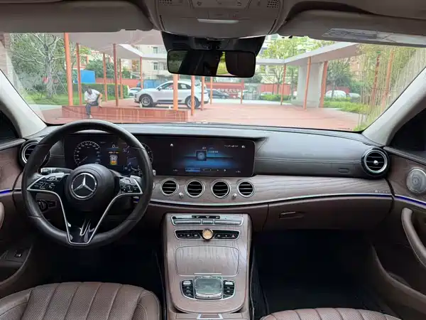 Mercedes-Benz E-Class 2023