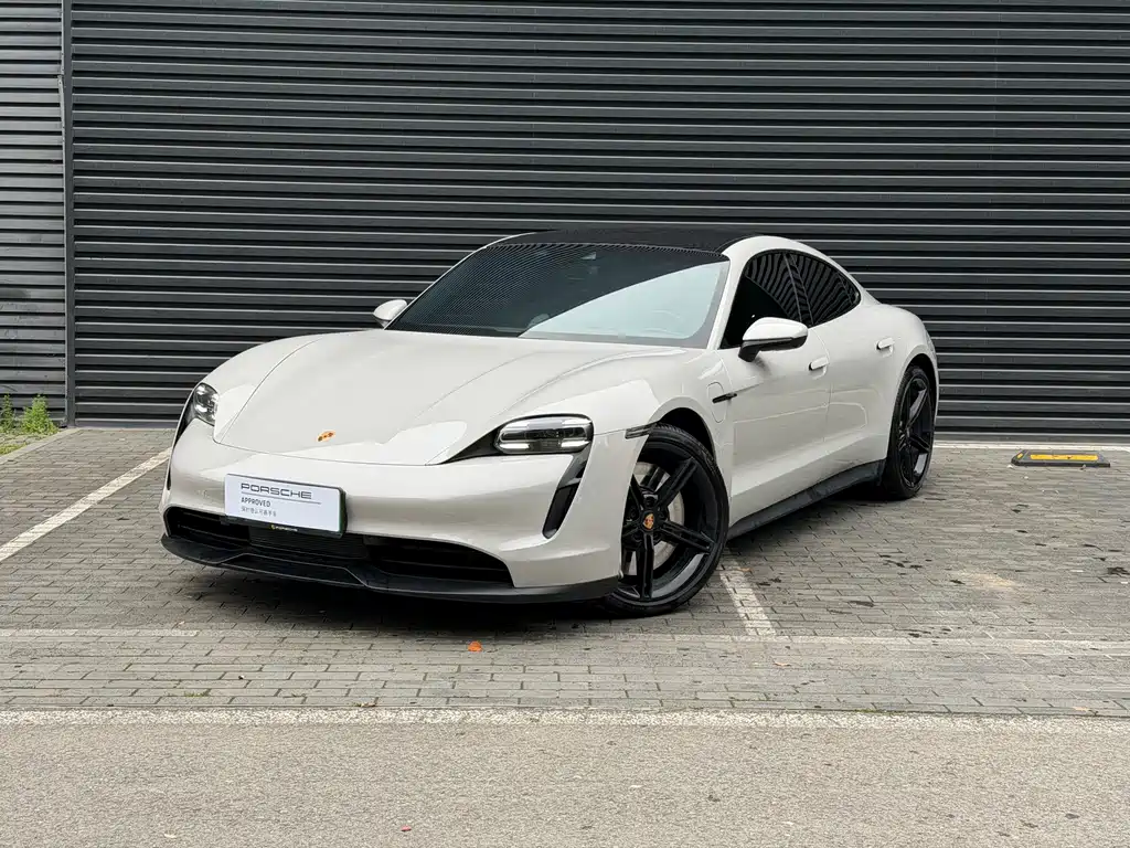 Porsche Taycan 2020 — фото 1