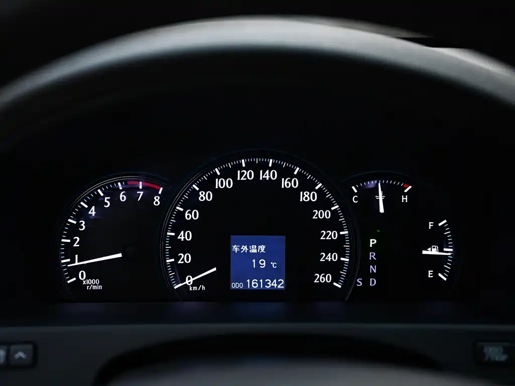 Toyota Crown 2015 — фото 14