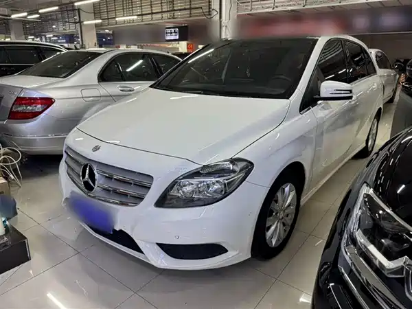 Mercedes-Benz B-Class 2012