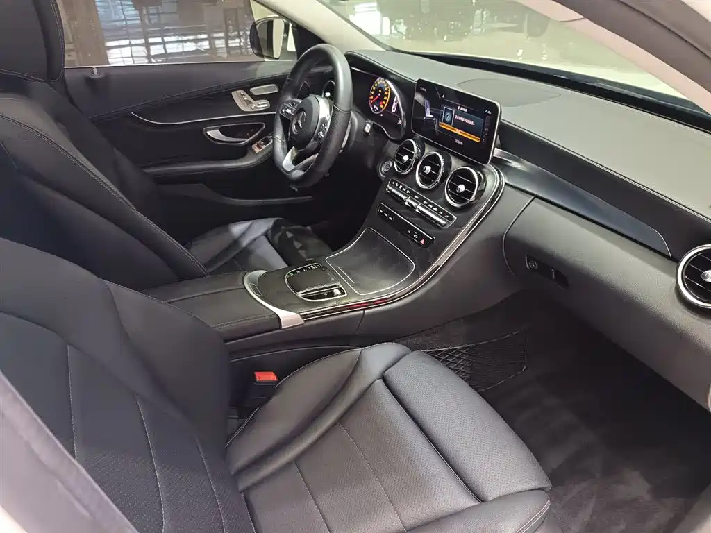 Mercedes-Benz C-Class 2020